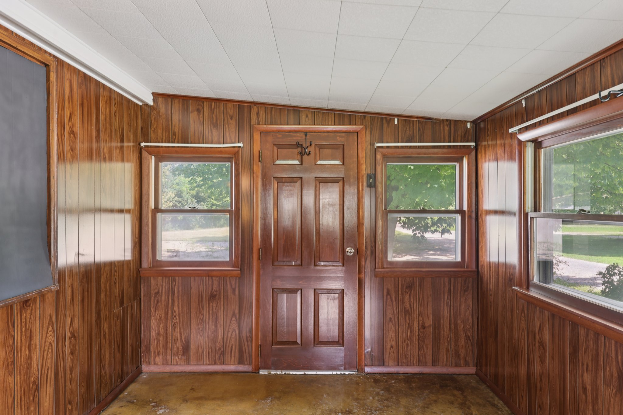 316 Mill Ln-S2607-009.jpg