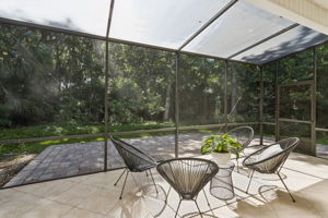 Screened-in Porch
