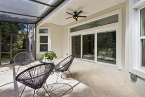 Screened-in Porch
