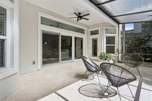 Screened-in Porch
