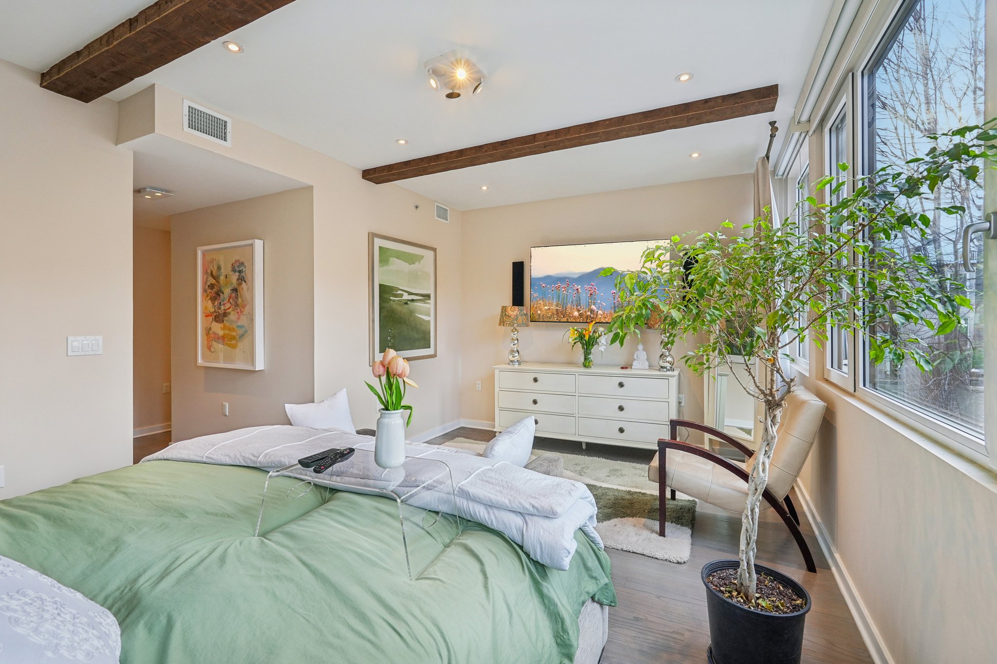 Park Ave 2-S2401-030.jpg