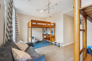 Park Ave 2-S2401-021.jpg