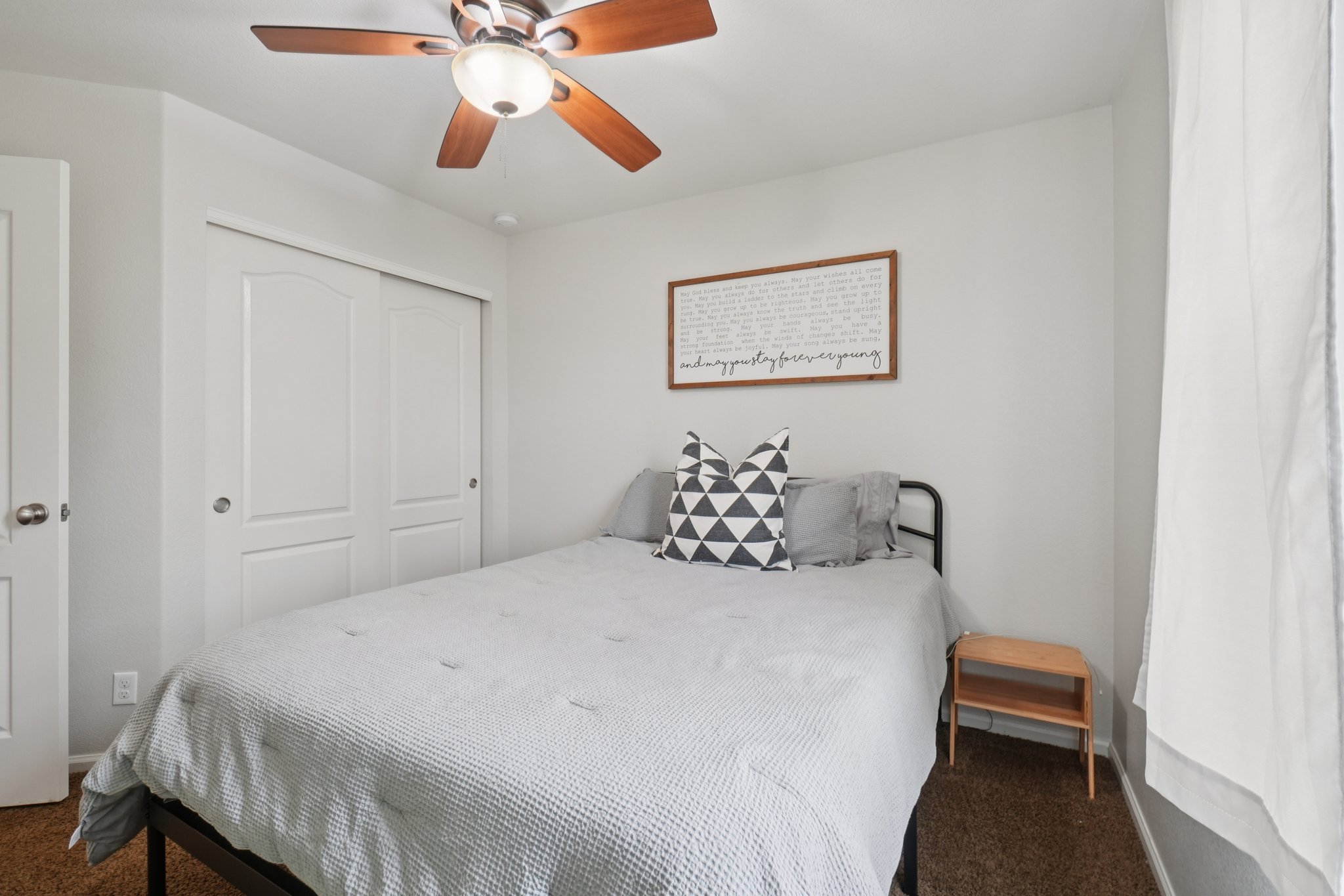 Shenandoah Way-S0104-015.jpg