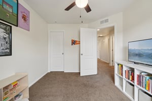 Shenandoah Way-S0104-014.jpg