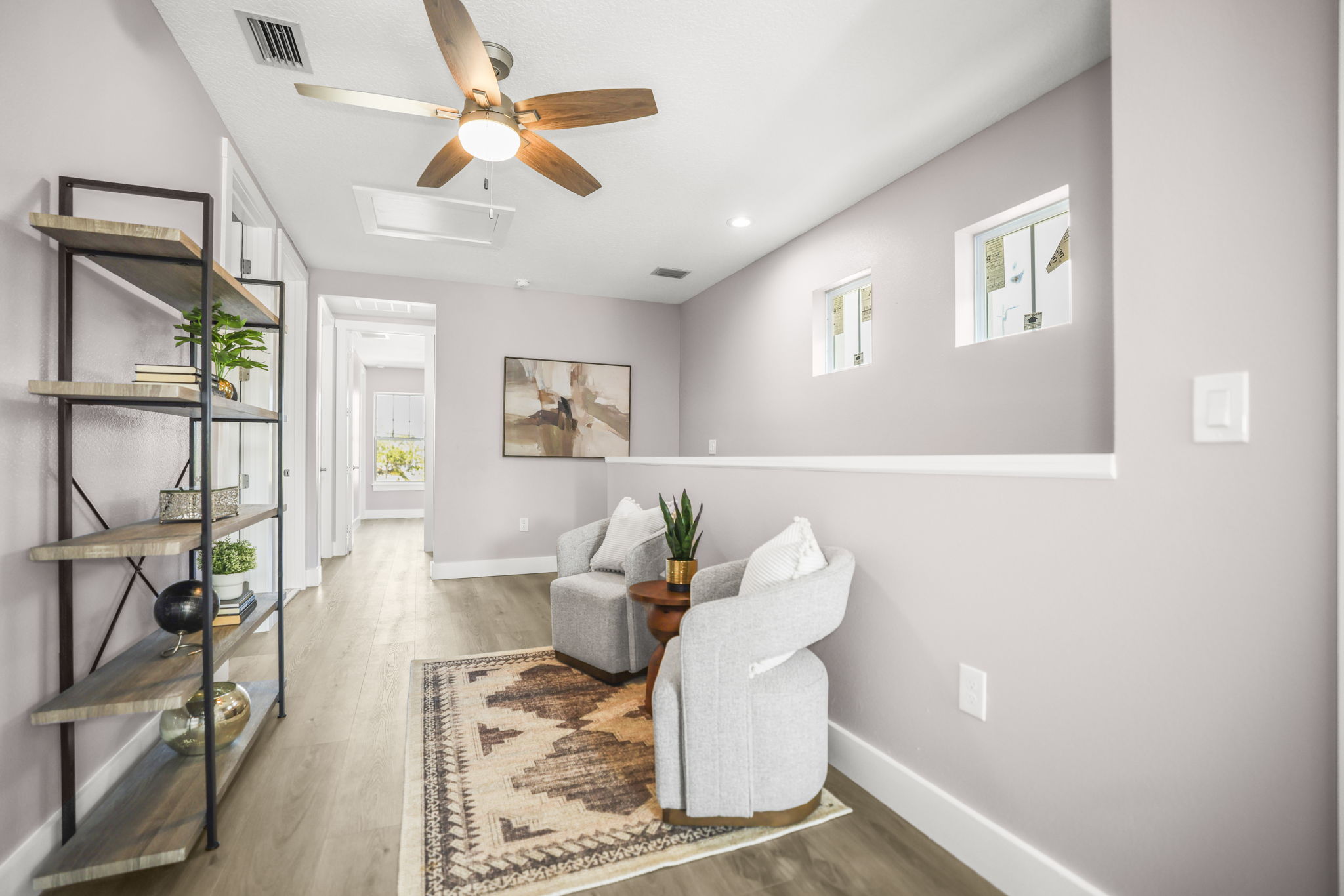 Hallway 2nd Floor - 495A5463