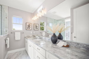 Bathroom 1 - 495A5449