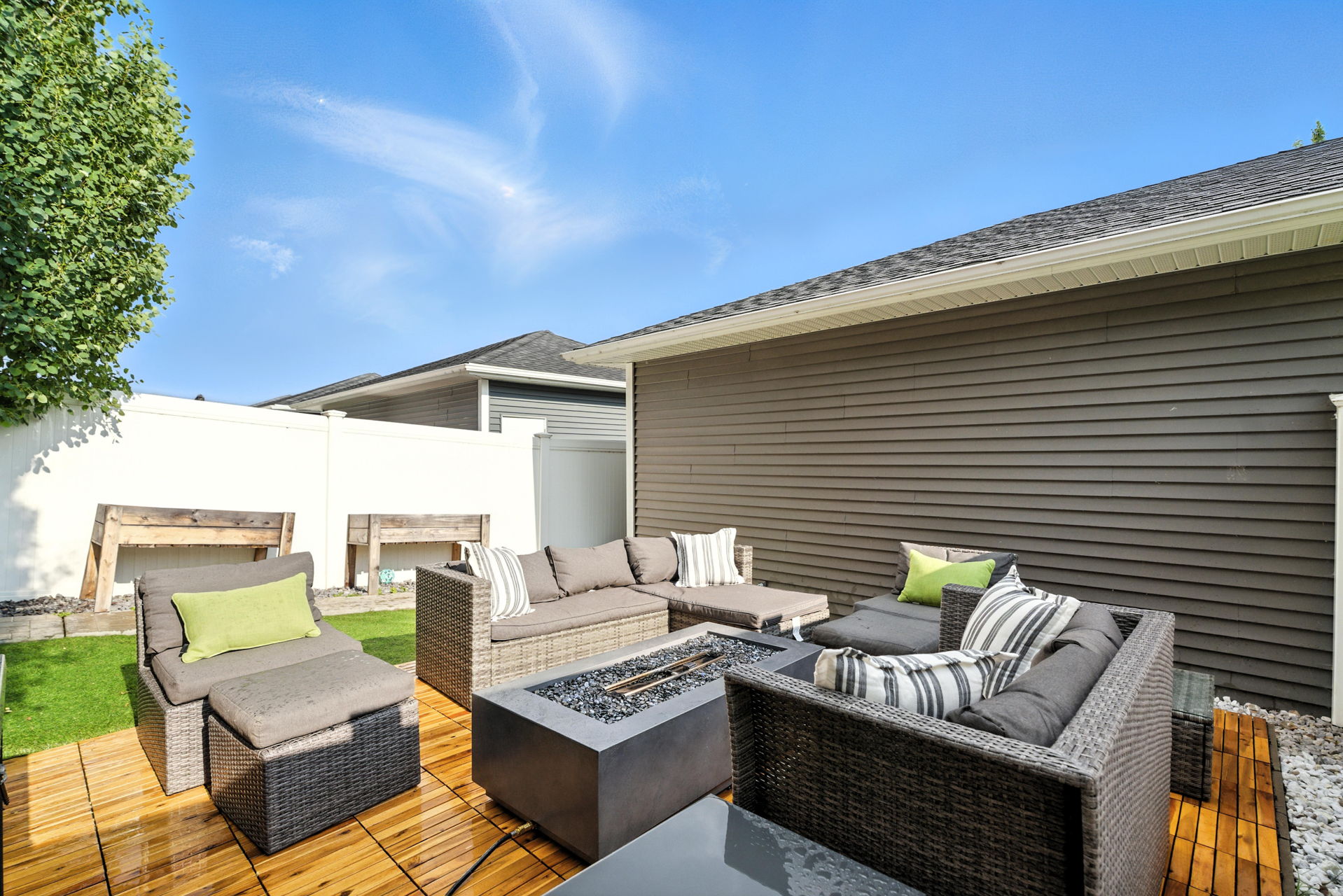 3161 MClocklin-QuikSell-30