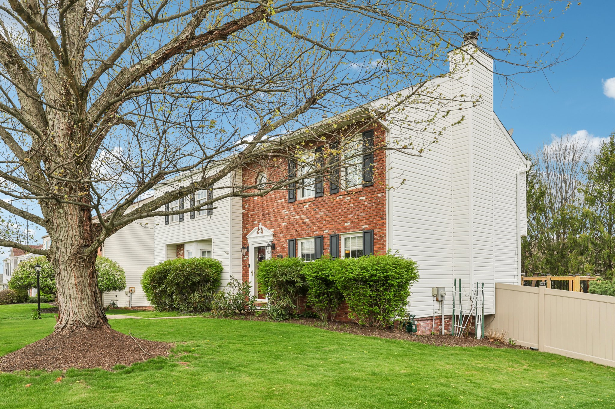 Mohawk Dr-S1404-002.jpg