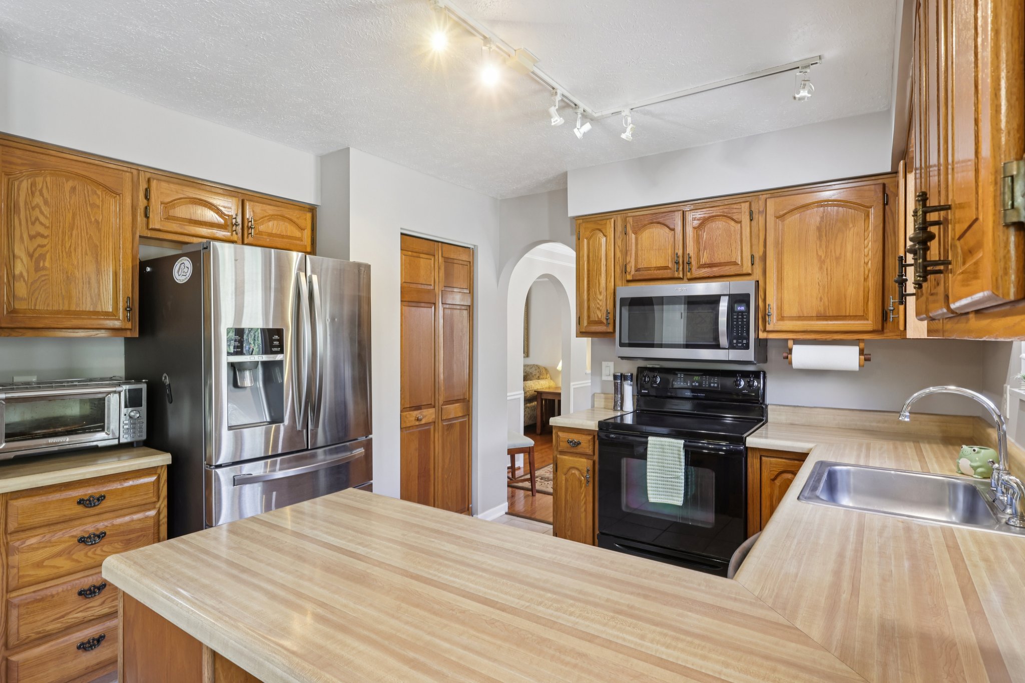 Mohawk Dr-S1404-023.jpg