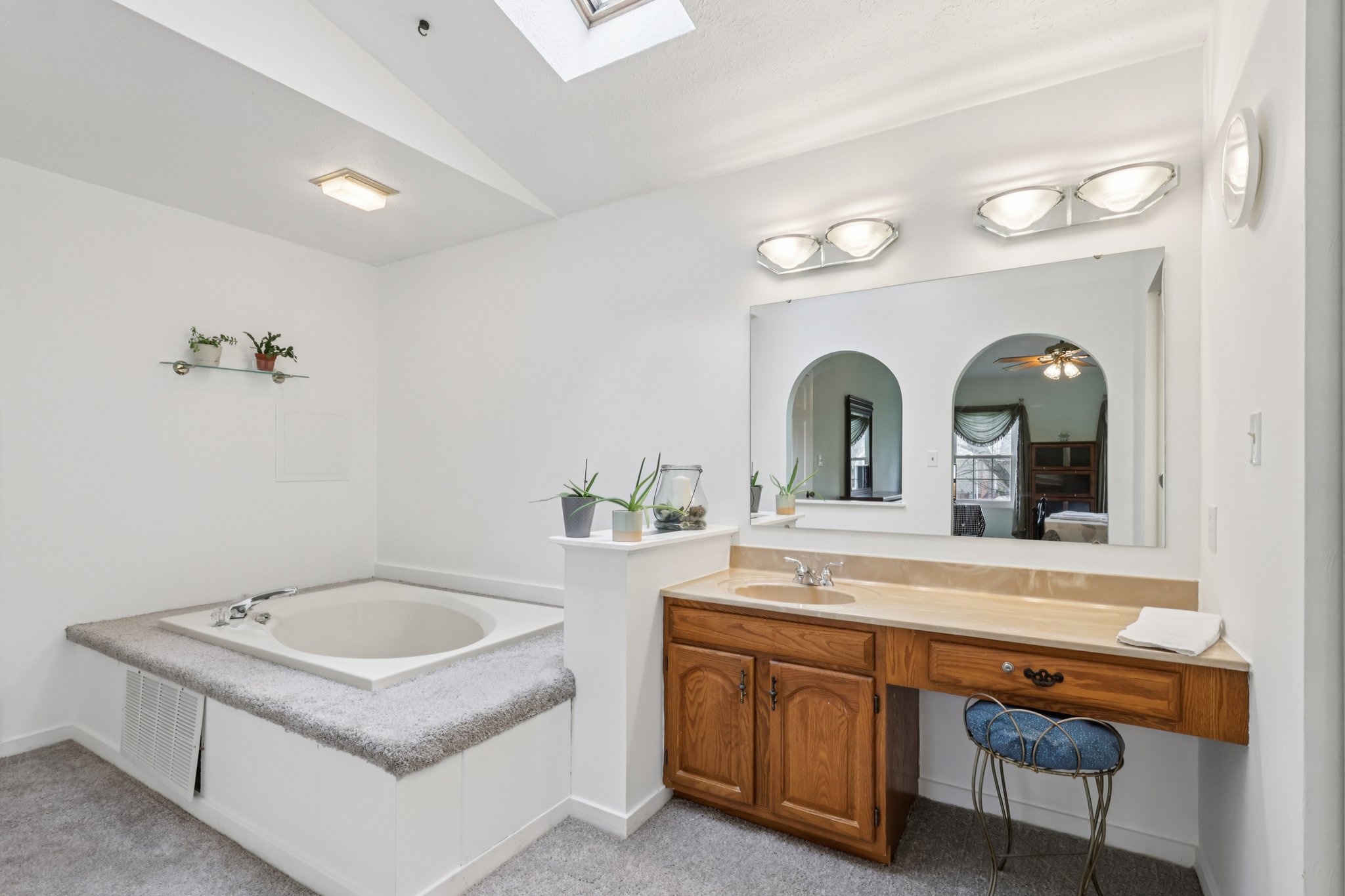 Mohawk Dr-S1404-045.jpg