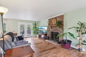 Mohawk Dr-S1404-011.jpg