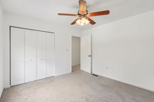 Mohawk Dr-S1404-035.jpg