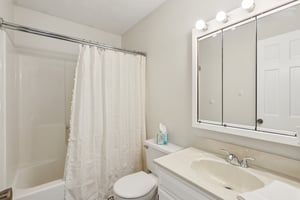 Mohawk Dr-S1404-036.jpg