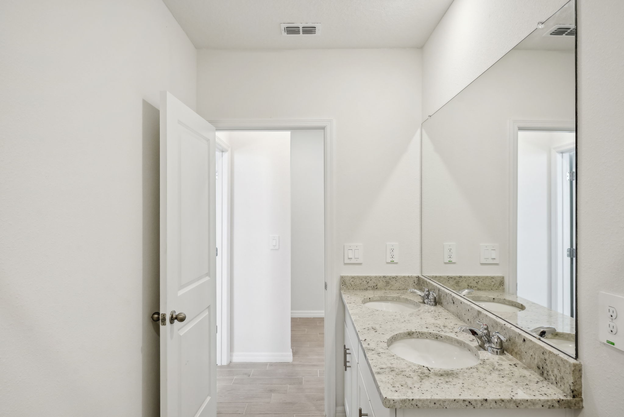 Tampa  - Benton Hills - 31647 Malbec Drive, Brooksville, FL 346020-043