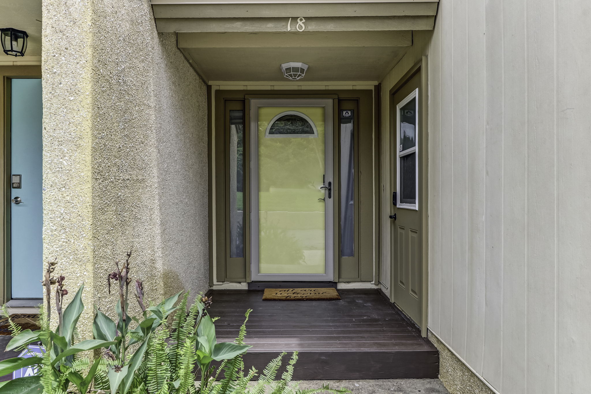 Front Entry Detail