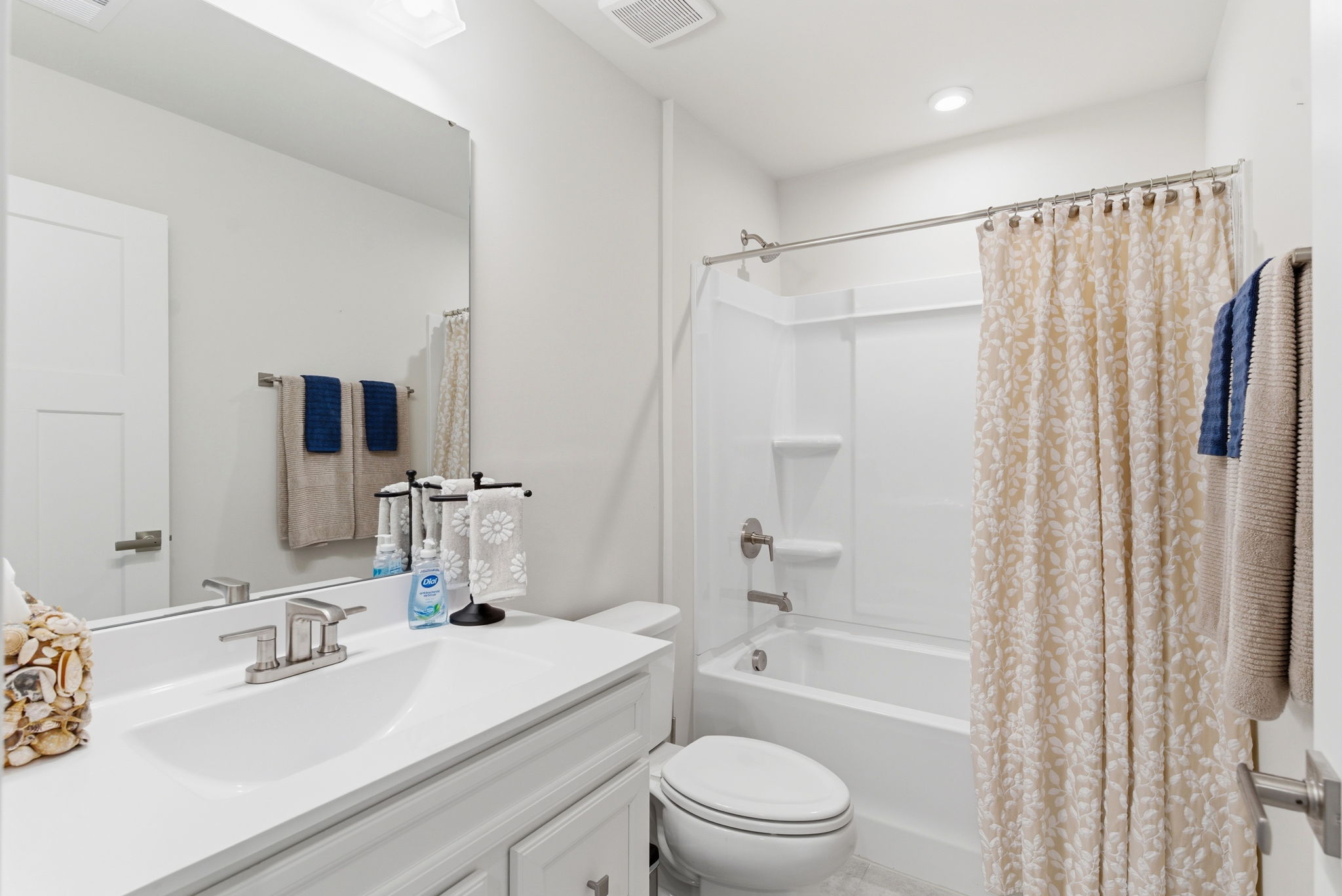 Full Guest Bath