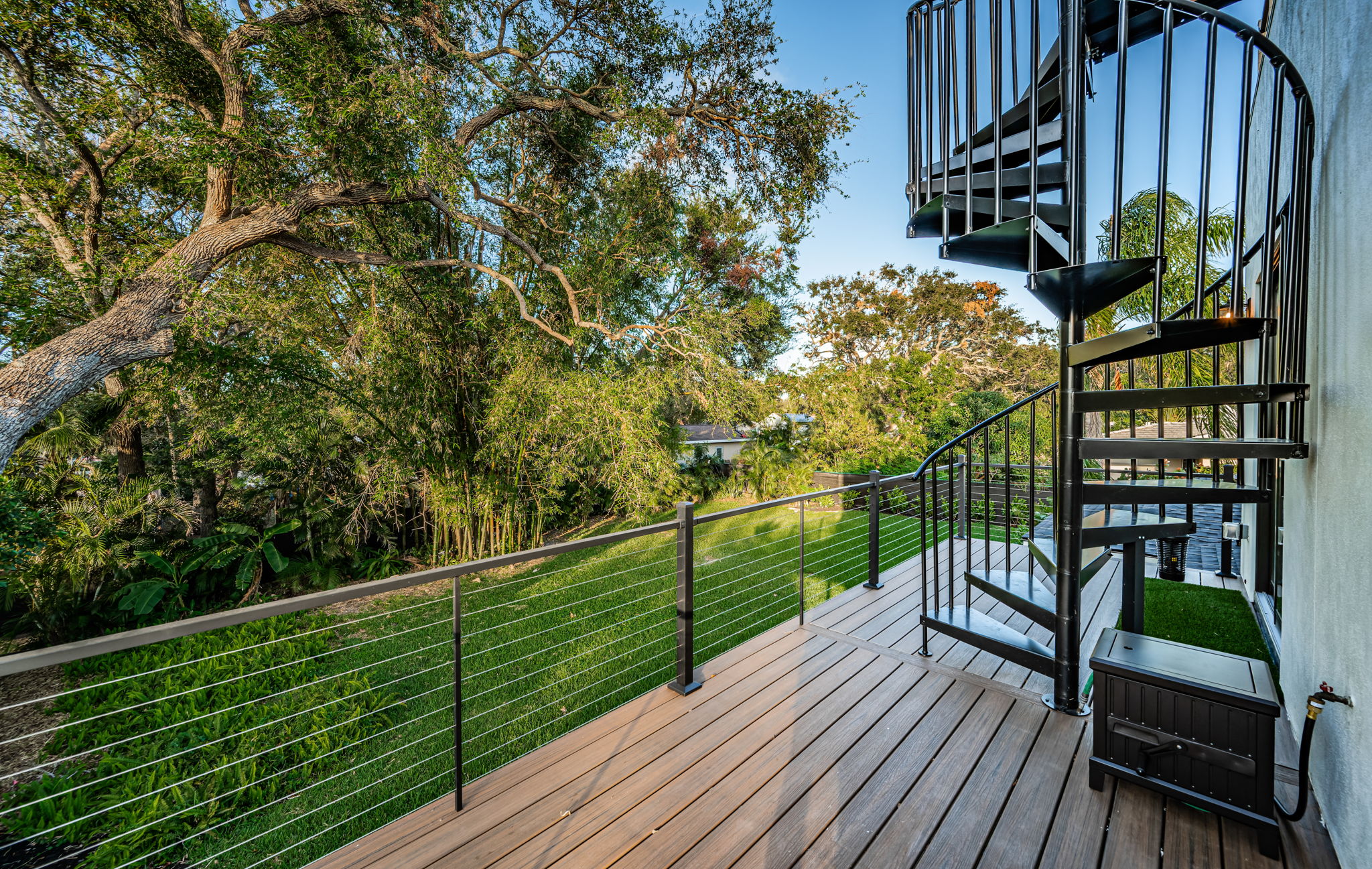 Balcony3