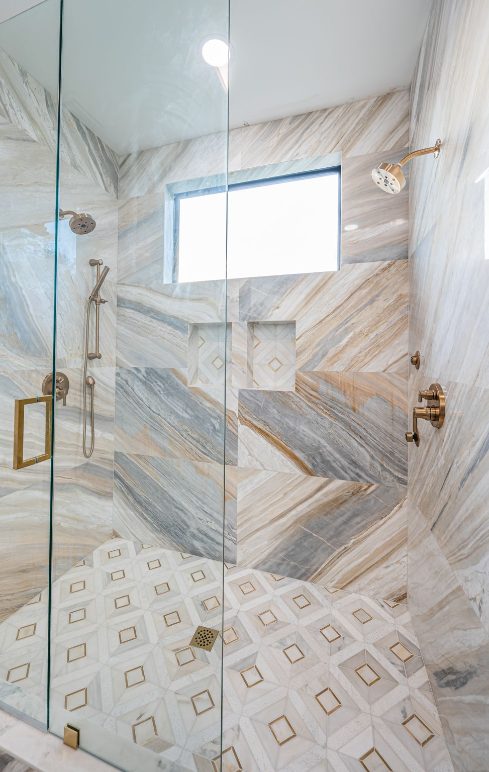 Upper Level Master Bathroom1d