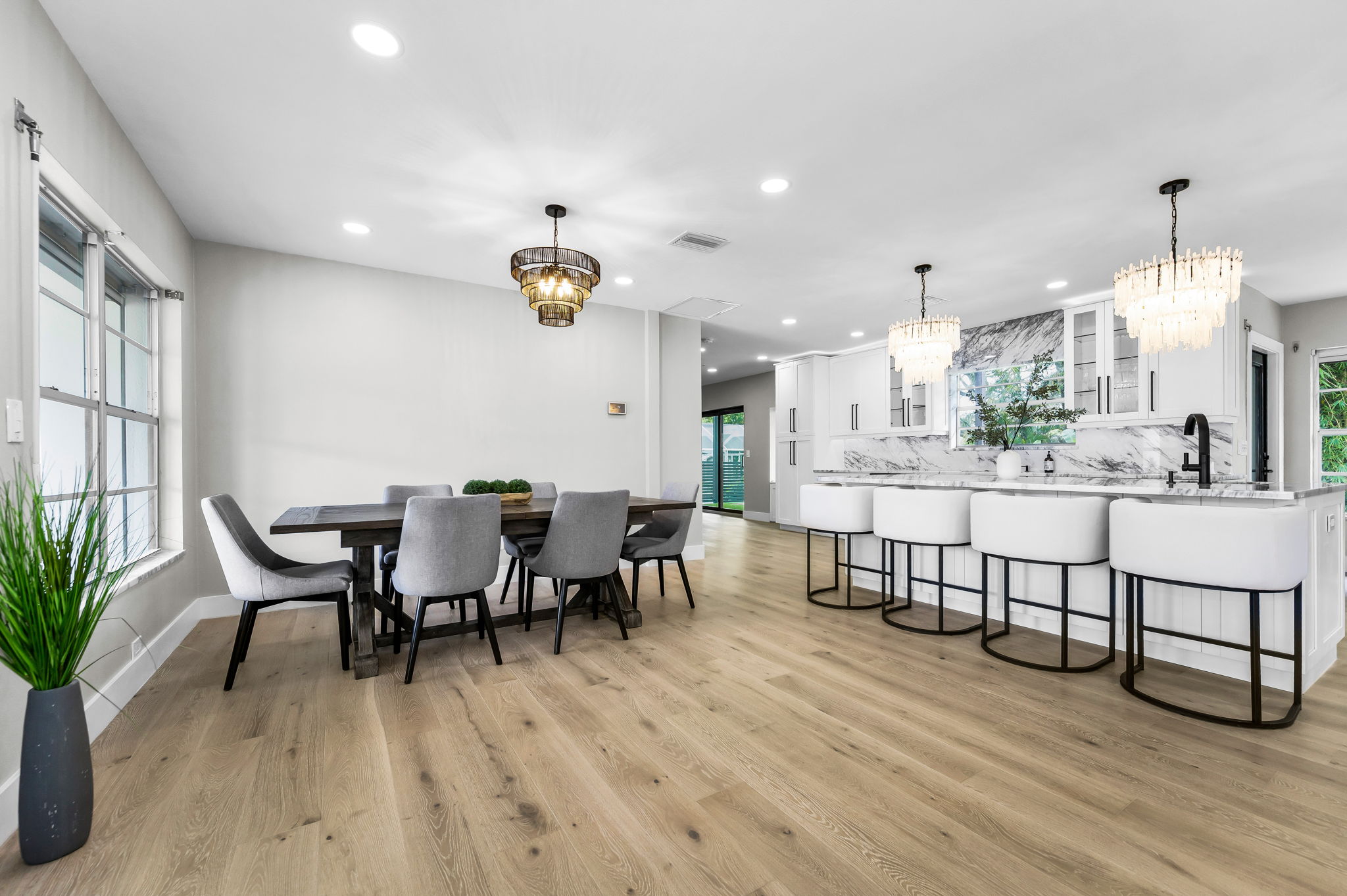 Dining Room3