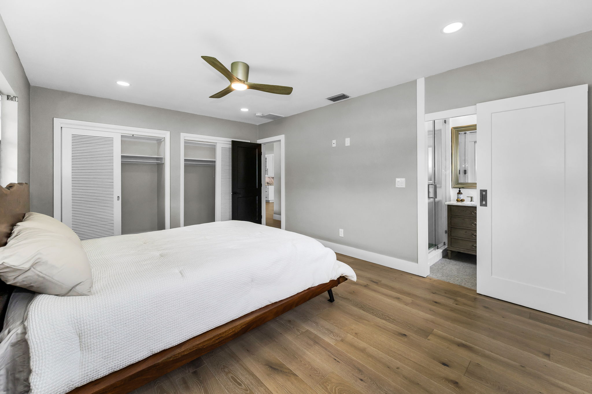 First Floor Guest Bedroom1c