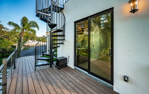 Balcony1