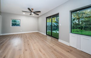 Family Room3-3