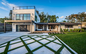 Front Exterior3-3