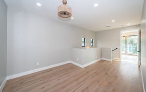 Upper Level Loft3