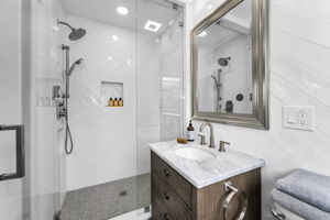 First Floor Guest Bathroom1