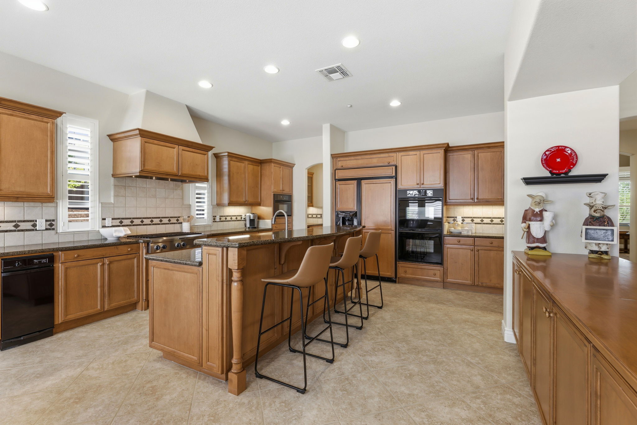 016_F8_3166 Belmont Ct