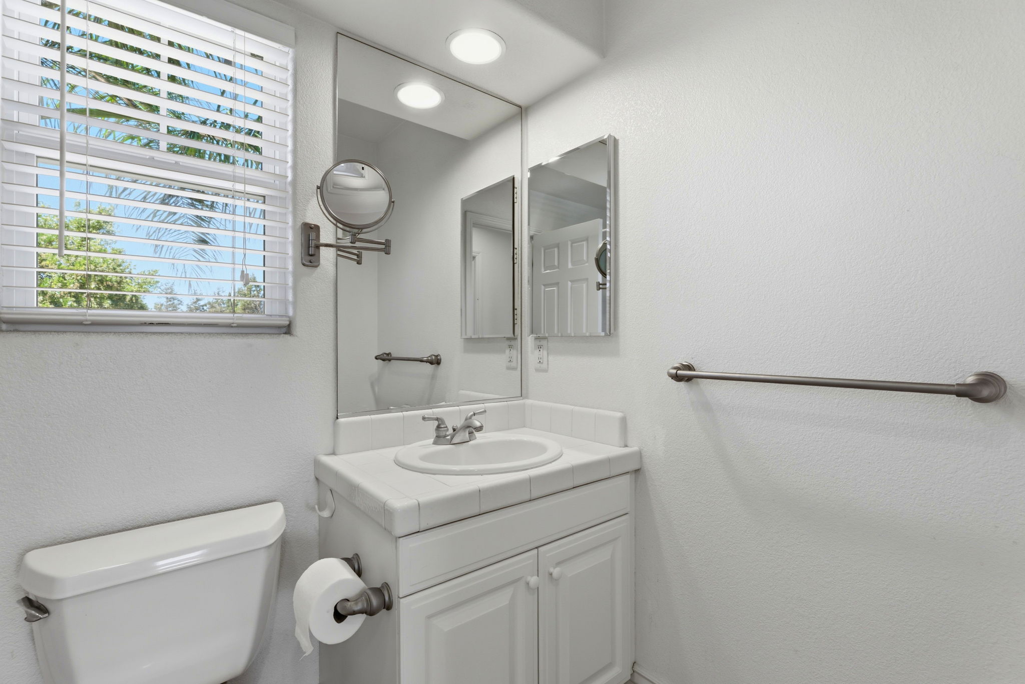 048_F8_3166 Belmont Ct