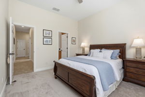 037_F8_3166 Belmont Ct