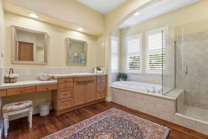 040_F8_3166 Belmont Ct