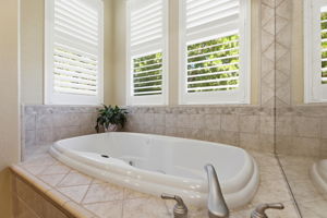 043_F8_3166 Belmont Ct