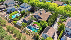 009_F8_AERIAL_3166 Belmont Ct