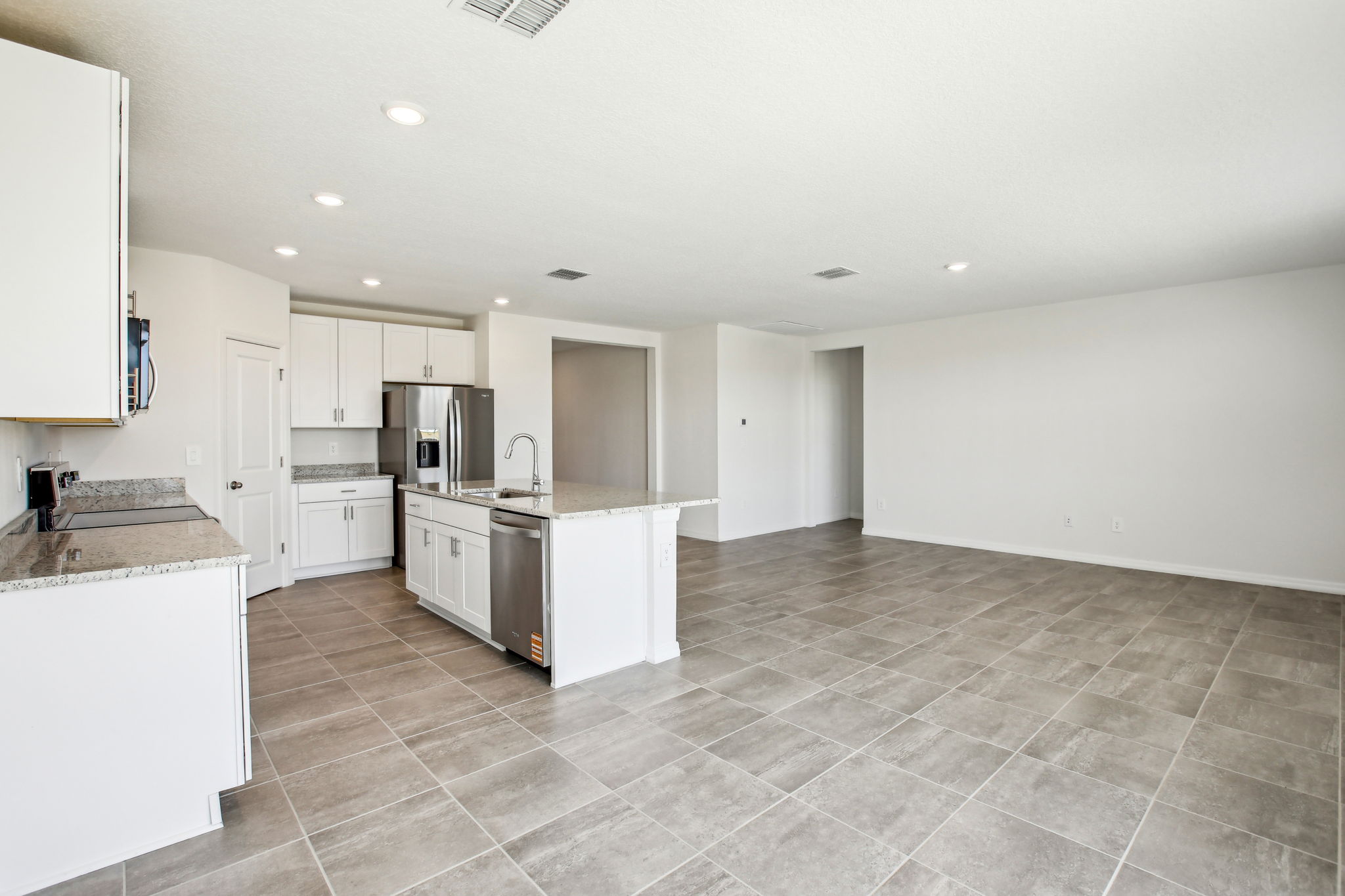 Tampa Division - Benton Hills - Lot 0120 - 31668 Wild Grape Lane, Brooksville, FL 34602-1118 Kelso R-11