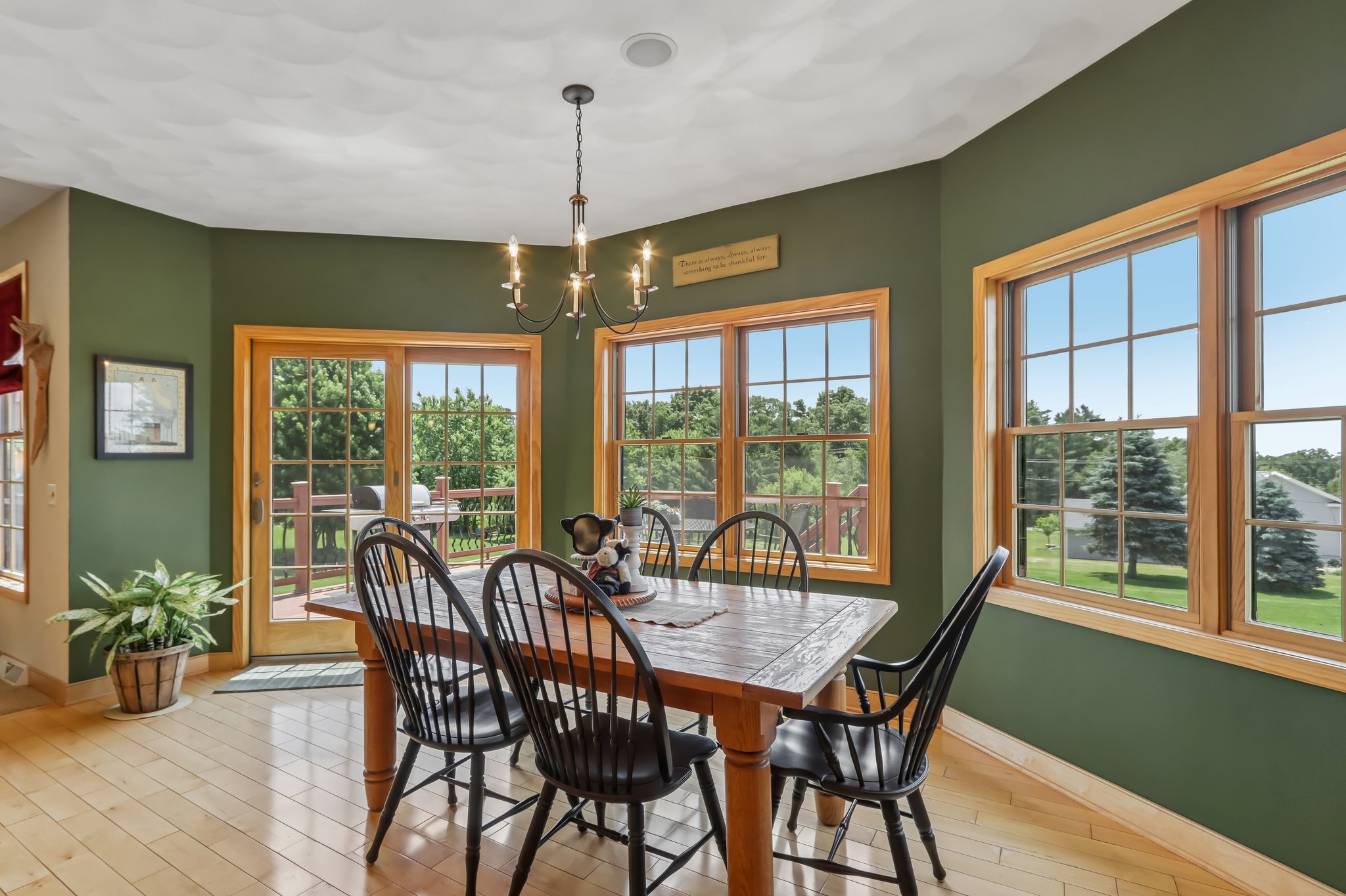 lorrabud ln-S1106-018.jpg