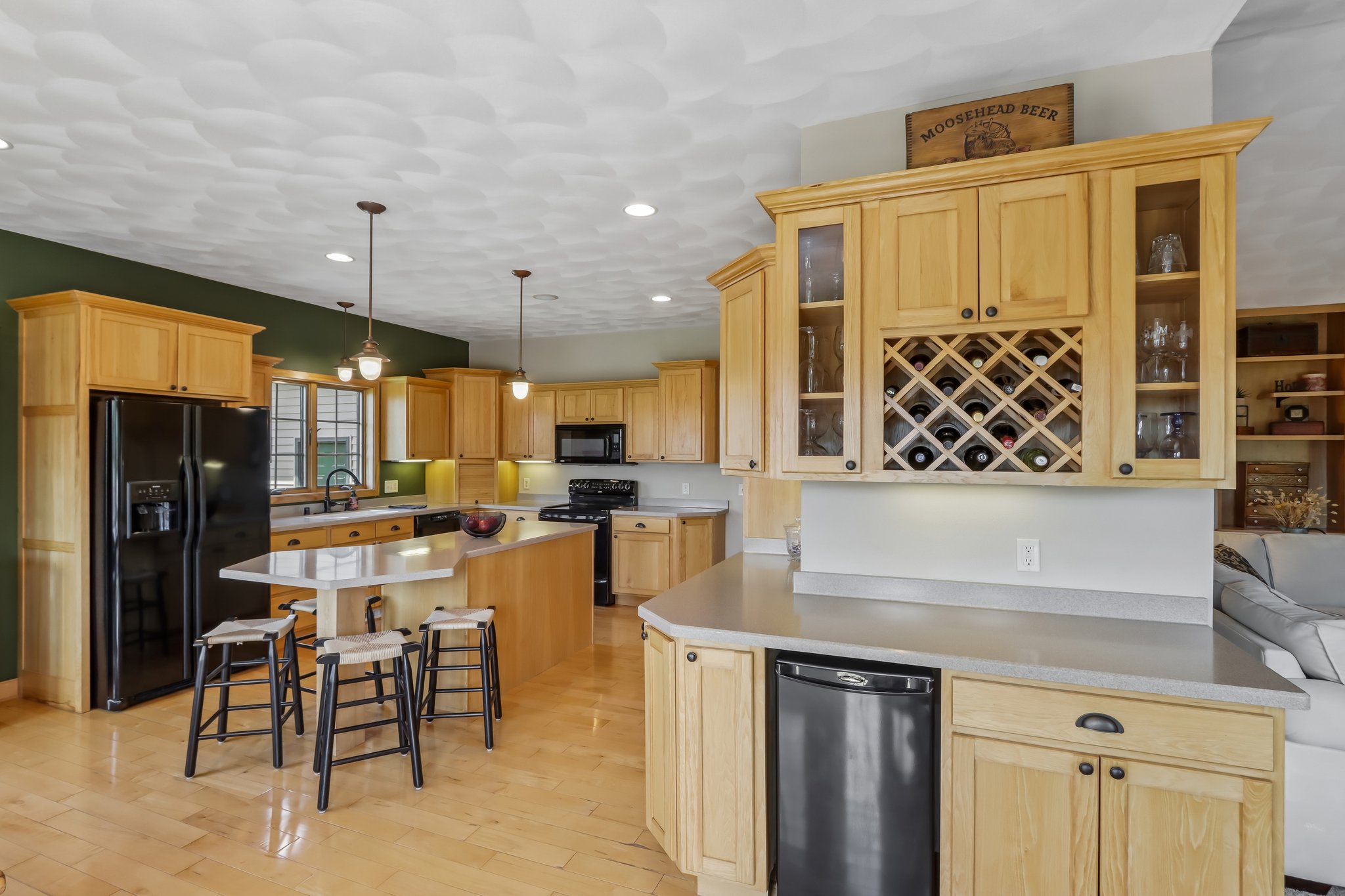 lorrabud ln-S1106-022.jpg