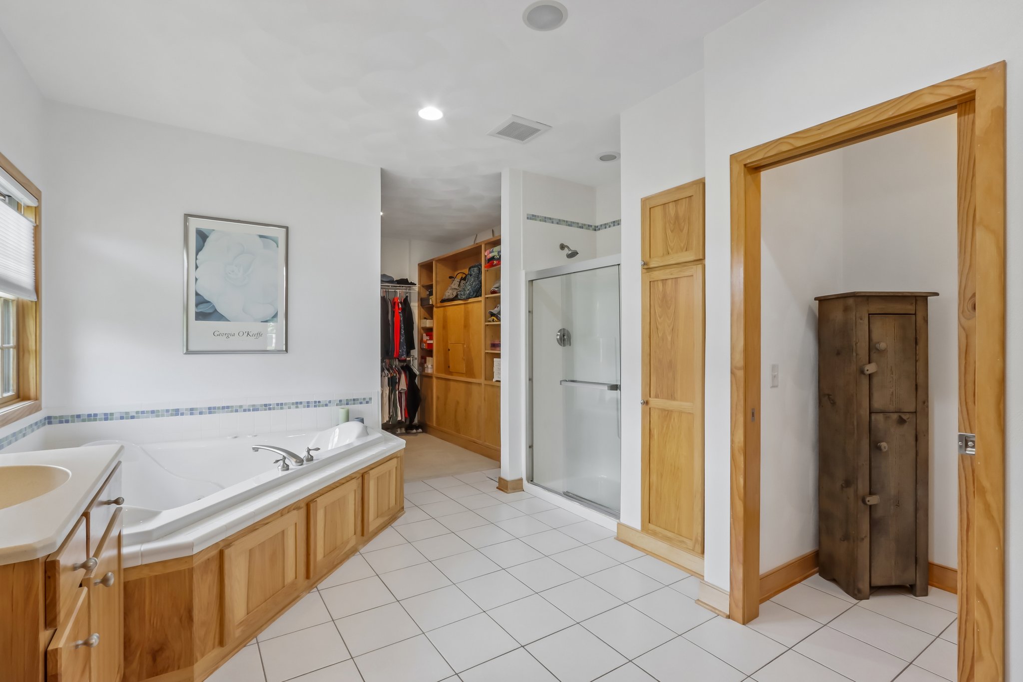 lorrabud ln-S1106-046.jpg