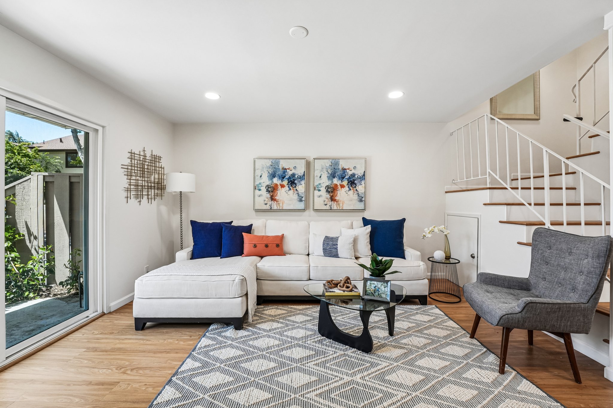 Payne Ave 49-S3105-007.jpg