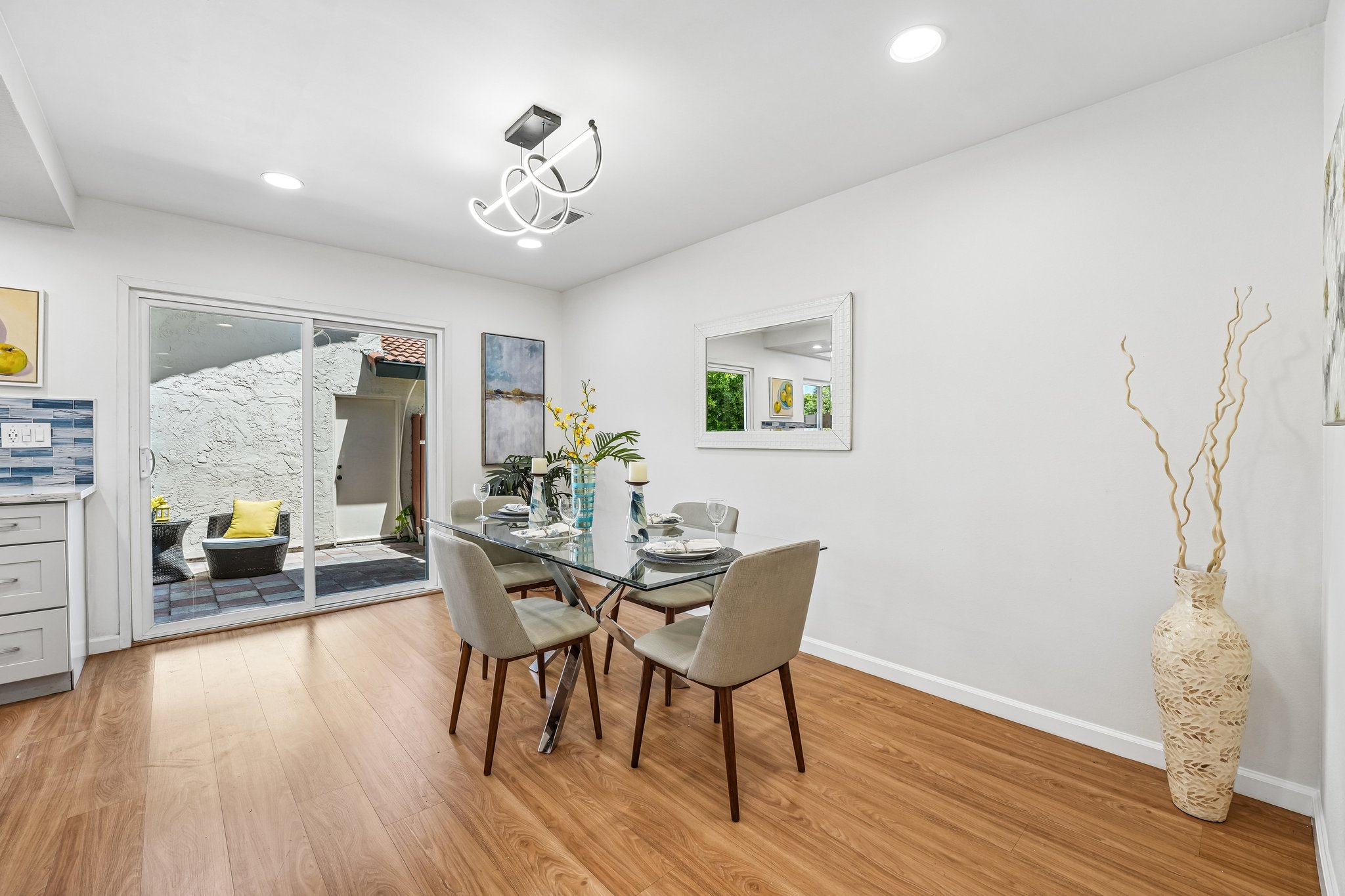 Payne Ave 49-S3105-012.jpg