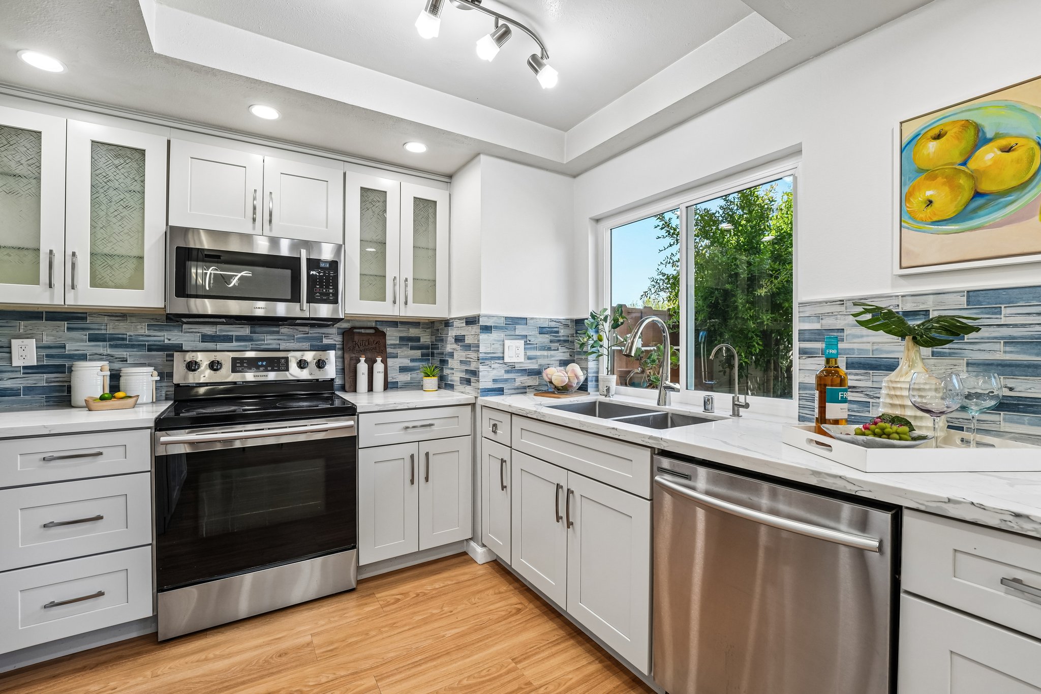 Payne Ave 49-S3105-018.jpg