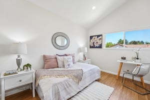 Payne Ave 49-S3105-030.jpg