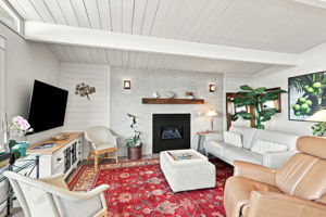 007_F8_3167 W Ledyard Way