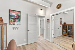 016_F8_3167 W Ledyard Way