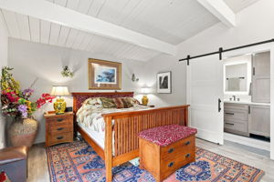 021_F8_3167 W Ledyard Way