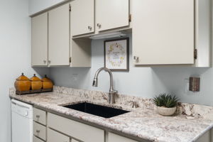 Kitchen (2)