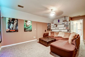  Photo 30