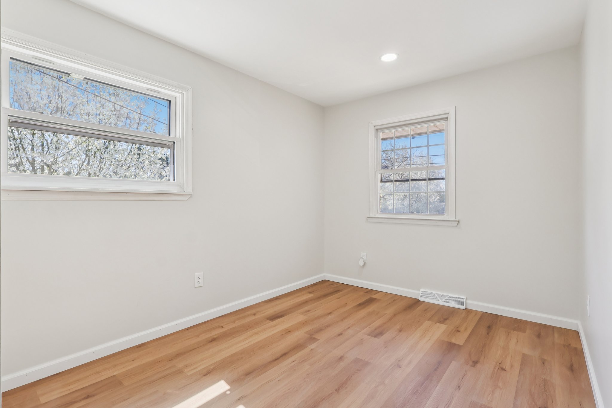 Cayuga Trail-S0704-021.jpg