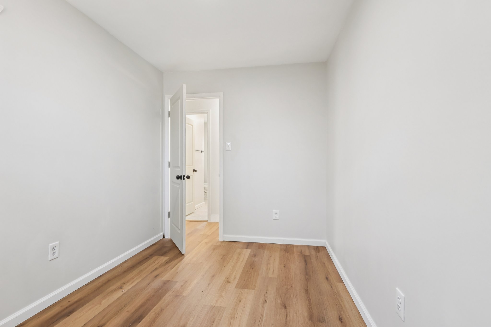 Cayuga Trail-S0704-026.jpg